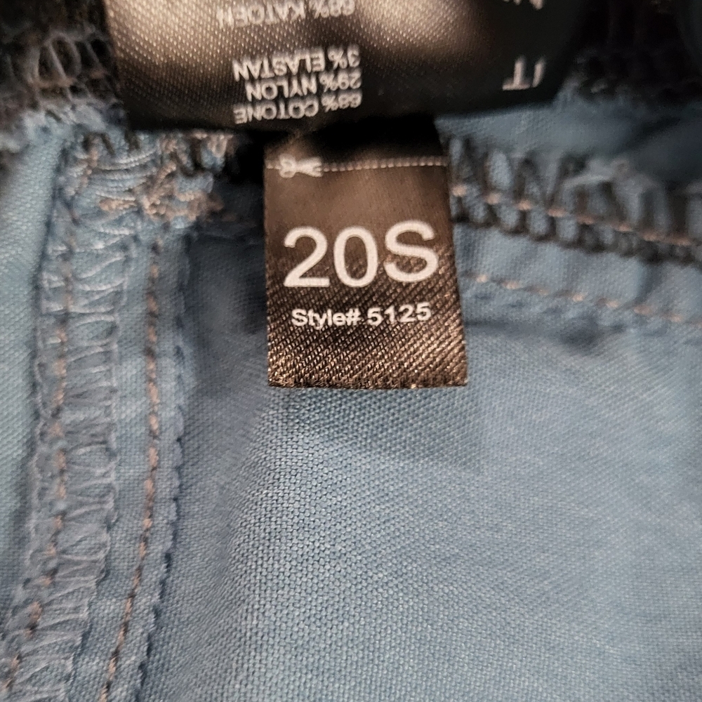 KUHL Ramblr Shorts 10" Inseam in Deep Waters Blue Size 30 - Picture 13 of 14
